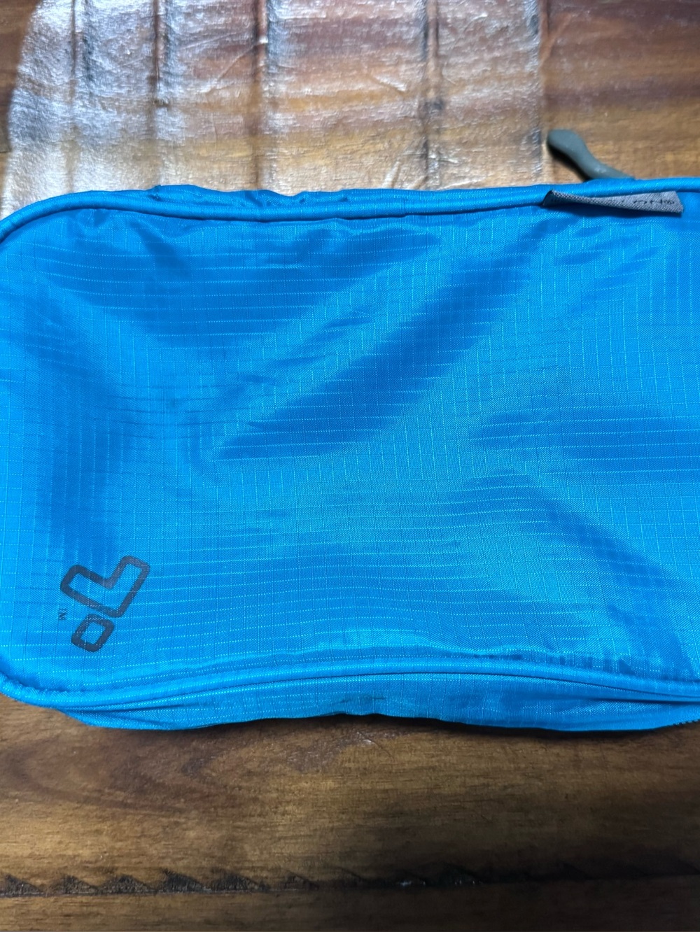 Travelon Purse and Toiletry bag - Picture 9 of 12